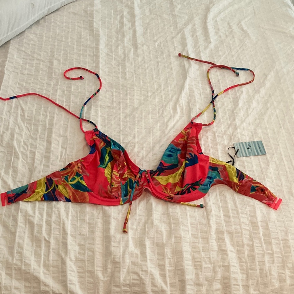 Halter Triangle Underwired Bikini Top